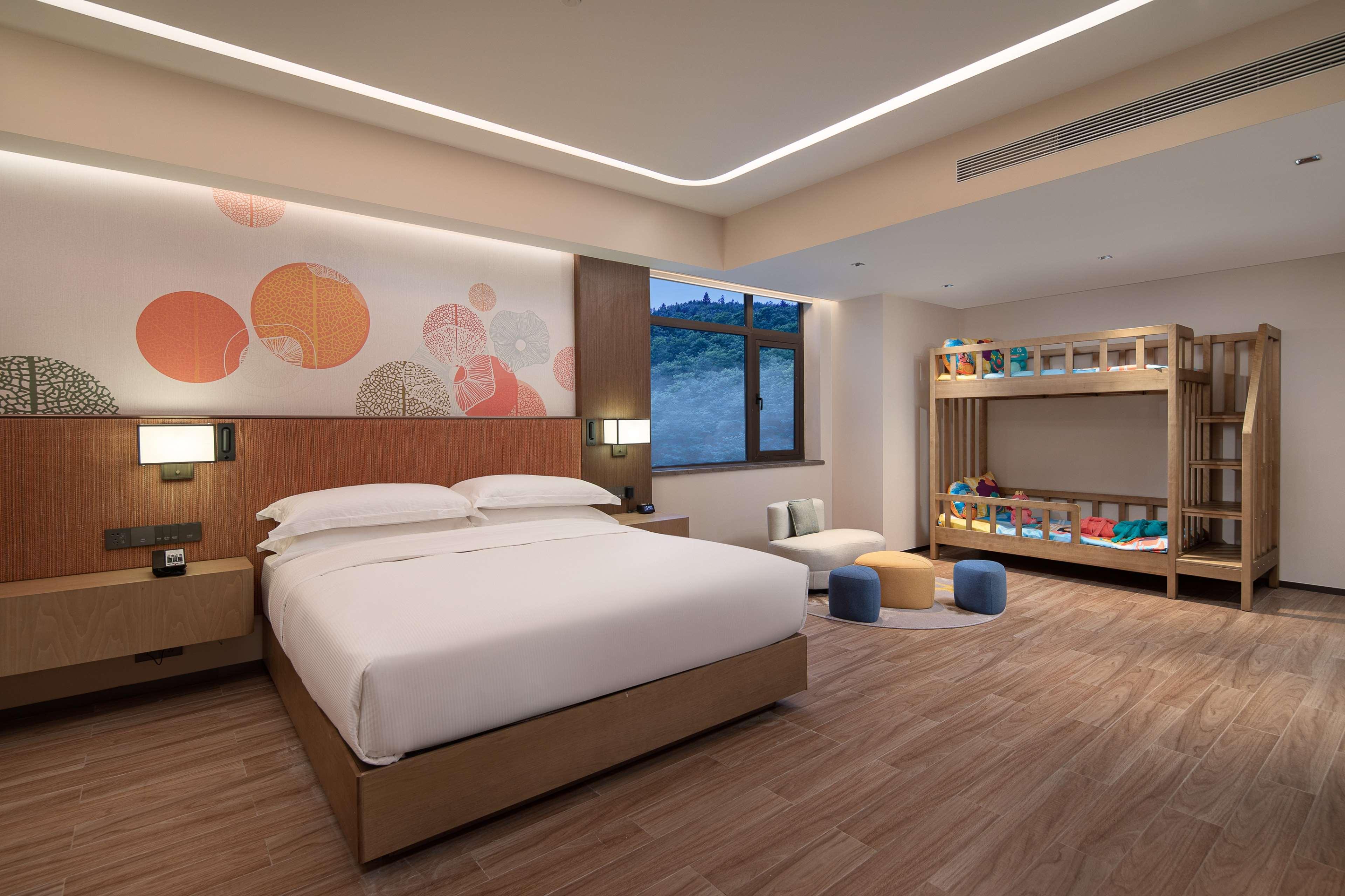 Hilton Jiuzhaigou Resort Zhangzha Town Экстерьер фото