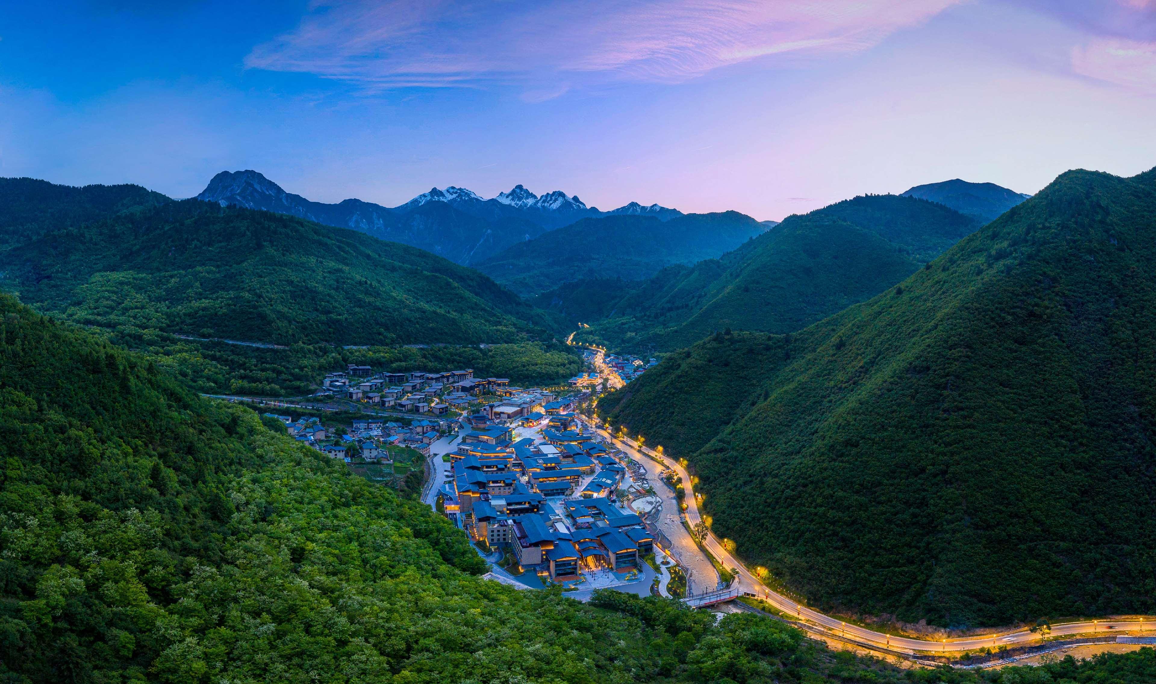 Hilton Jiuzhaigou Resort Zhangzha Town Экстерьер фото